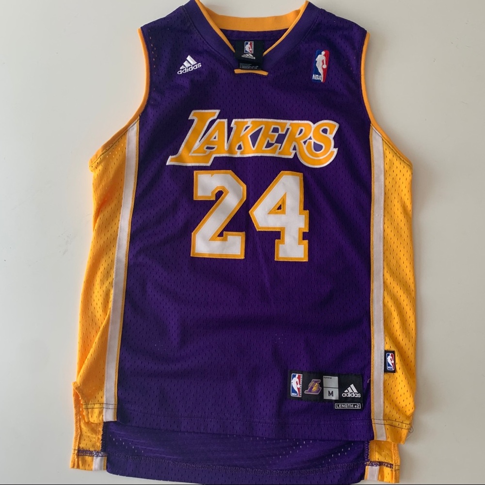 Kobe #24 jersey women’s size m.